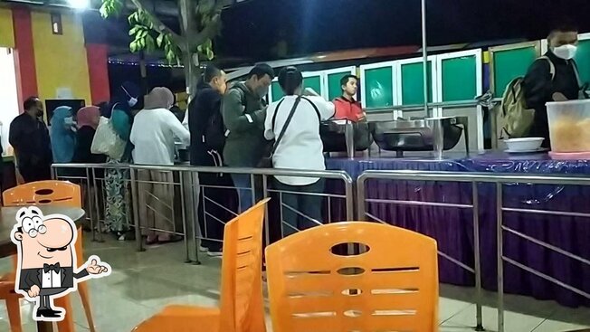 Rasa Autentik Cilacap: Kenikmatan di Setiap Gigitan di Rumah Makan Rosalia Indah